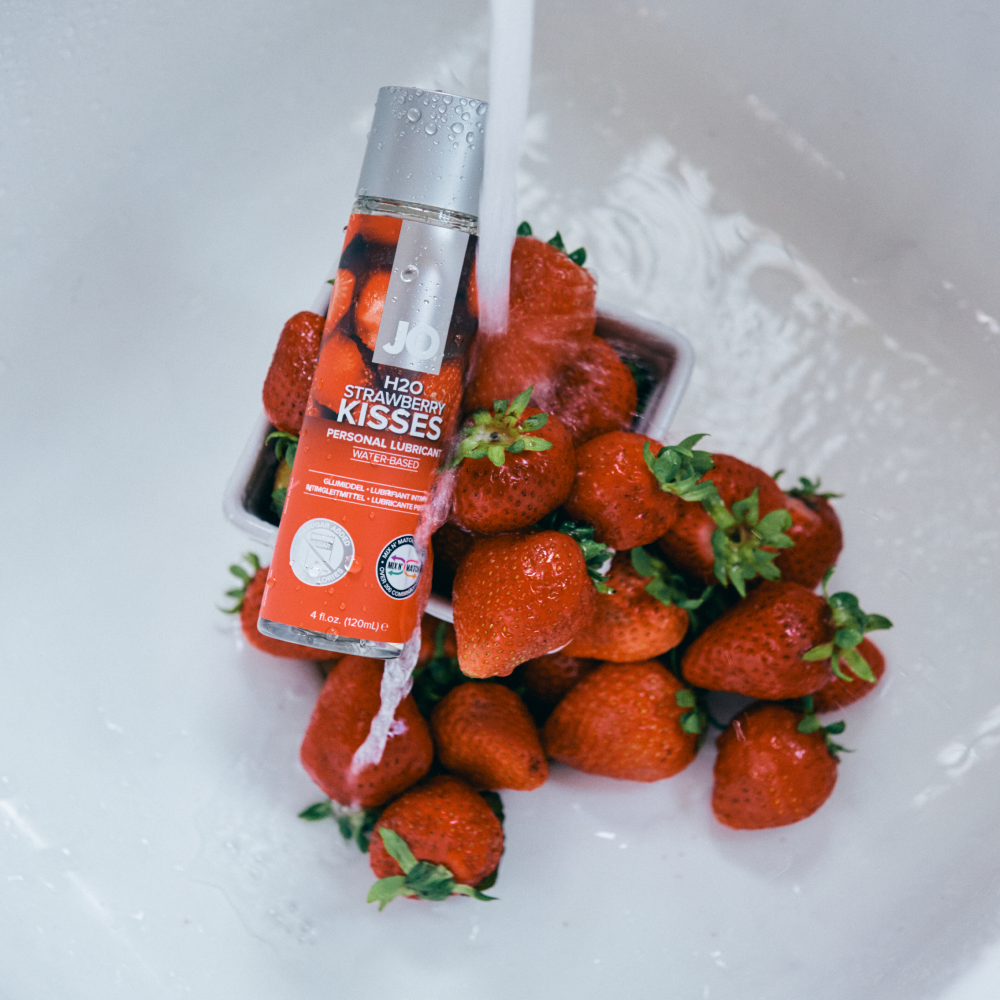 H2O Strawberry Kisses Flavored Lubricant